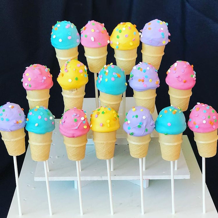 Cake pops by Sweet Escape Cake Company, Indianapolis
