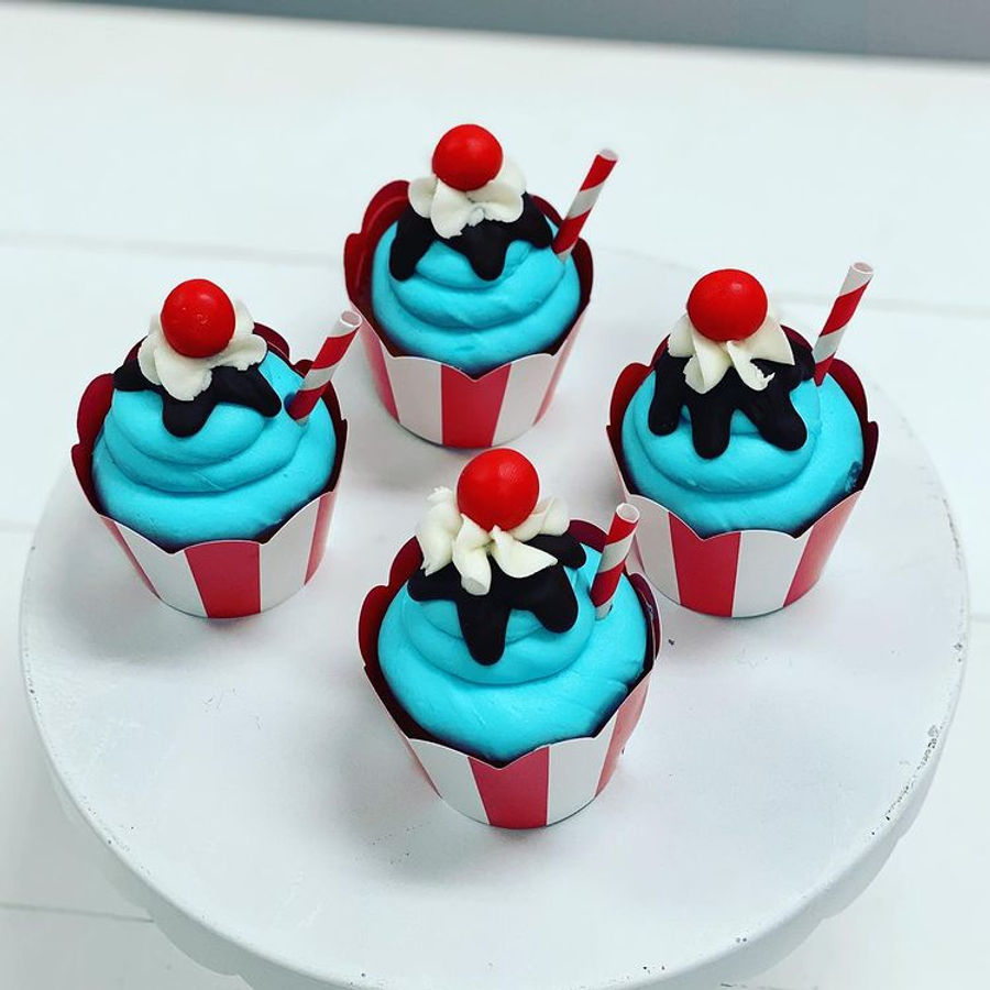 Custom cupcakes by Sweet Escape Cake Company, Indianapolis