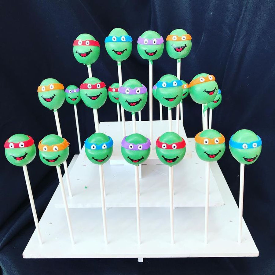 Cake pops by Sweet Escape Cake Company, Indianapolis