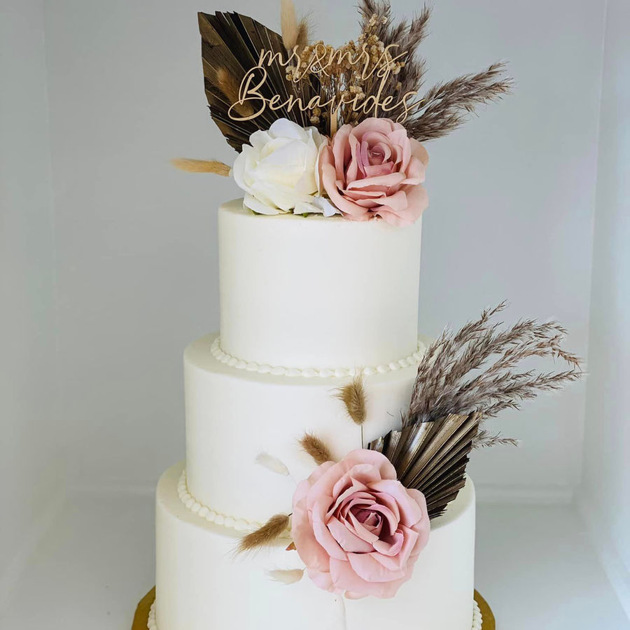 Wedding cake by Sweet Escape Cake Company, Indianapolis