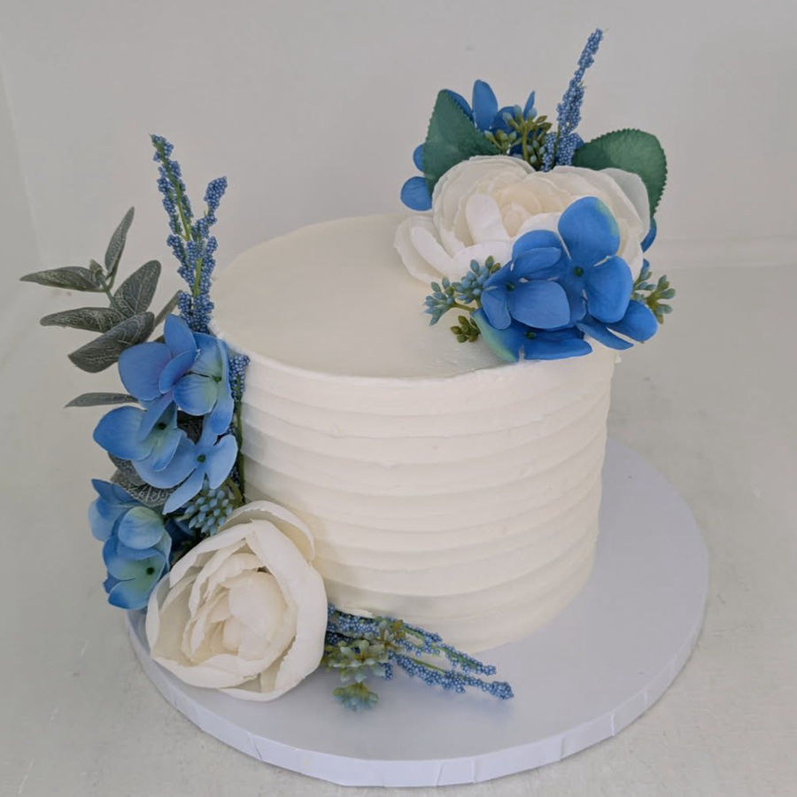 Wedding cake by Sweet Escape Cake Company, Indianapolis