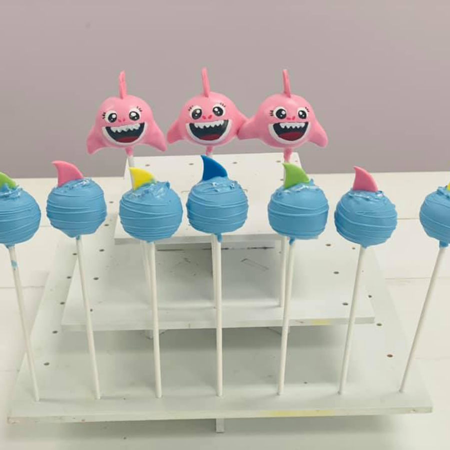 Cake pops by Sweet Escape Cake Company, Indianapolis