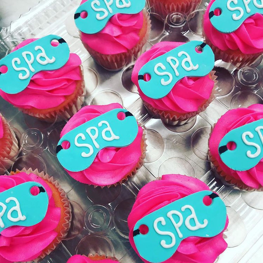 Custom cupcakes by Sweet Escape Cake Company, Indianapolis