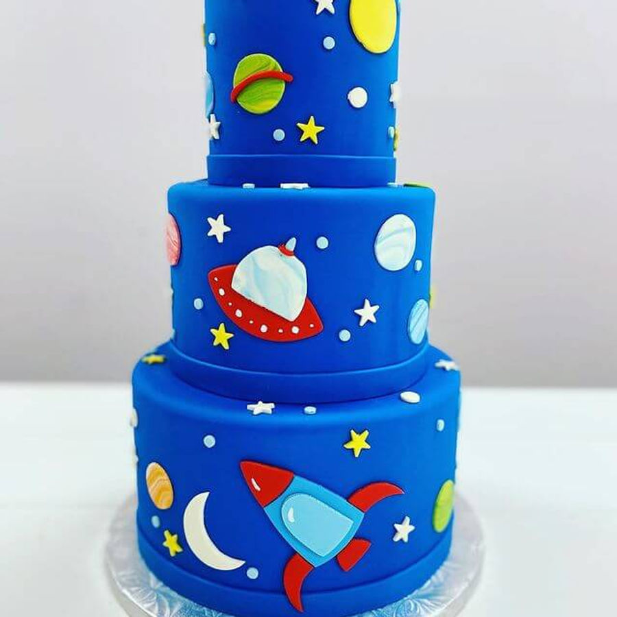 Birthday cake by Sweet Escape Cake Company, Indianapolis