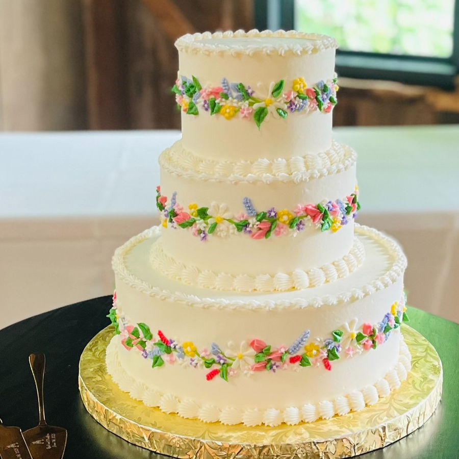 Wedding cake by Sweet Escape Cake Company, Indianapolis