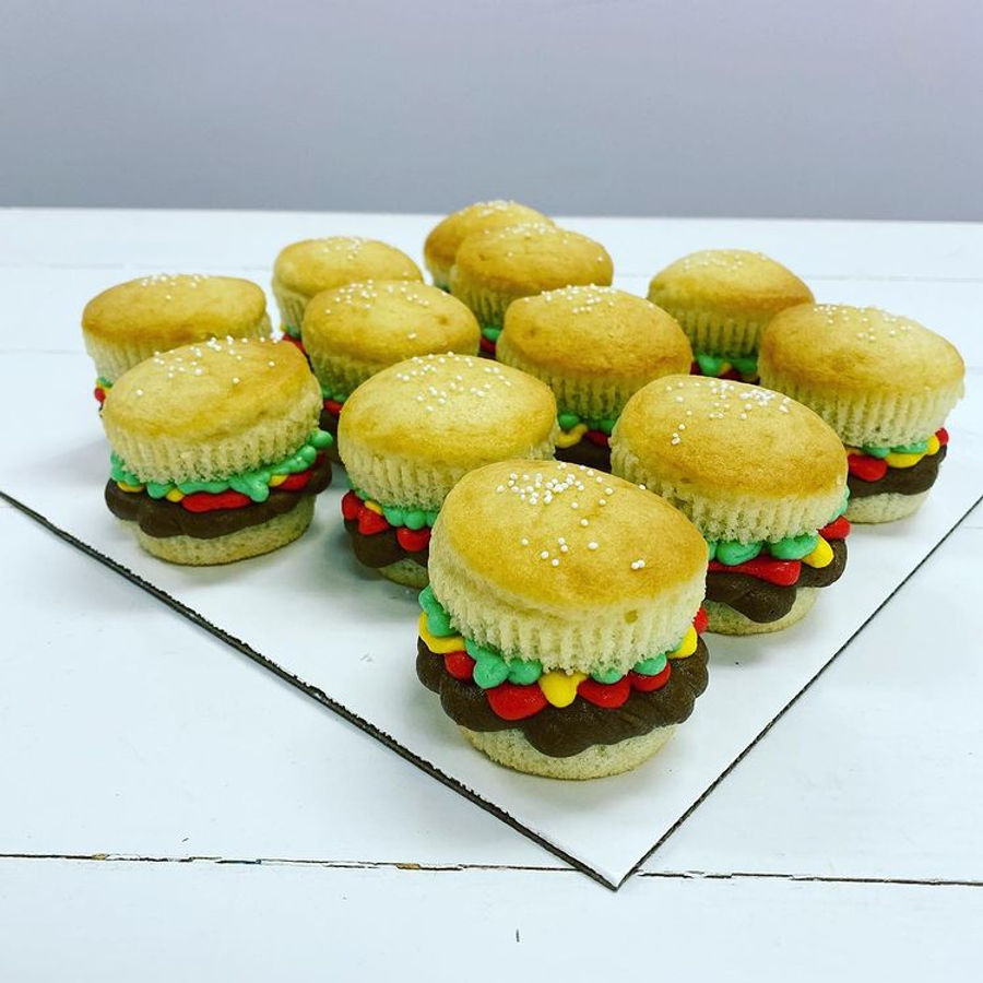 Custom cupcakes by Sweet Escape Cake Company, Indianapolis