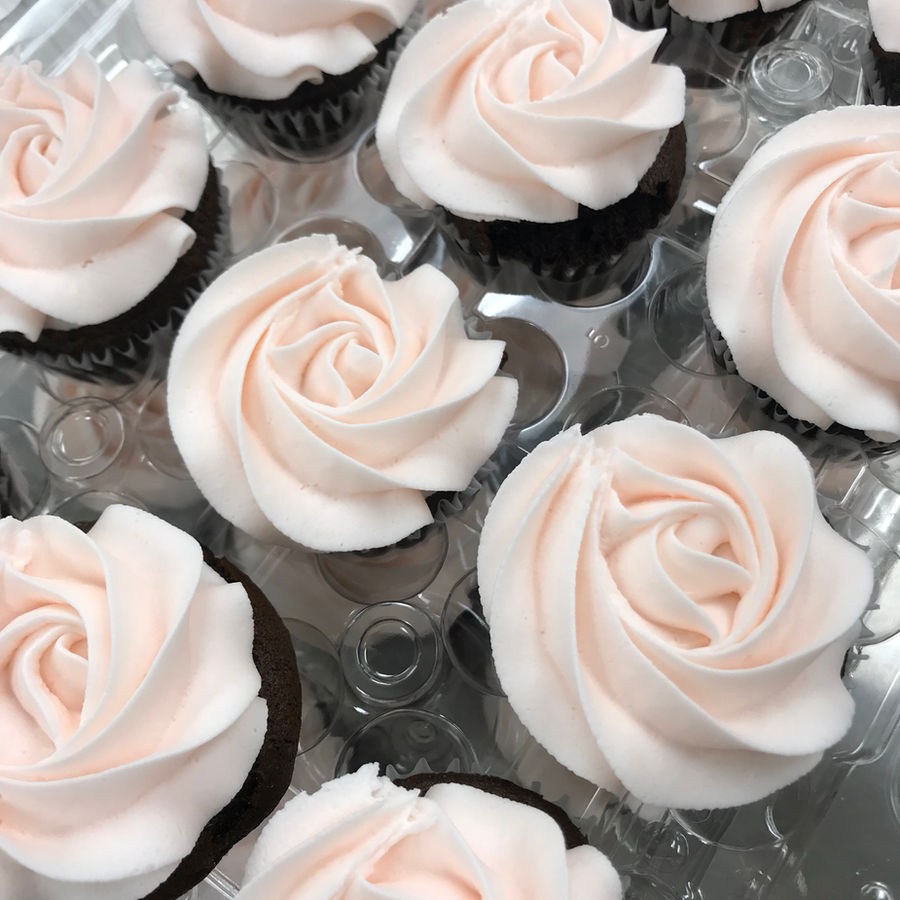 Custom cupcakes by Sweet Escape Cake Company, Indianapolis